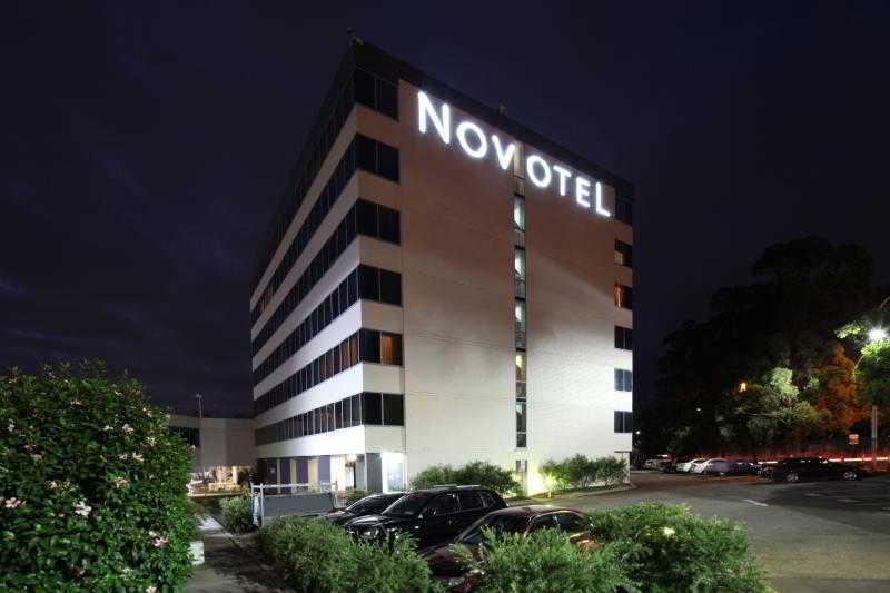 Novotel Sydney West Hq Rooty Hill Exterior foto